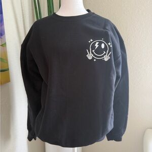 Hand made Mom over stimulate Gildan Charcoal Heavy Blend Pulloverk